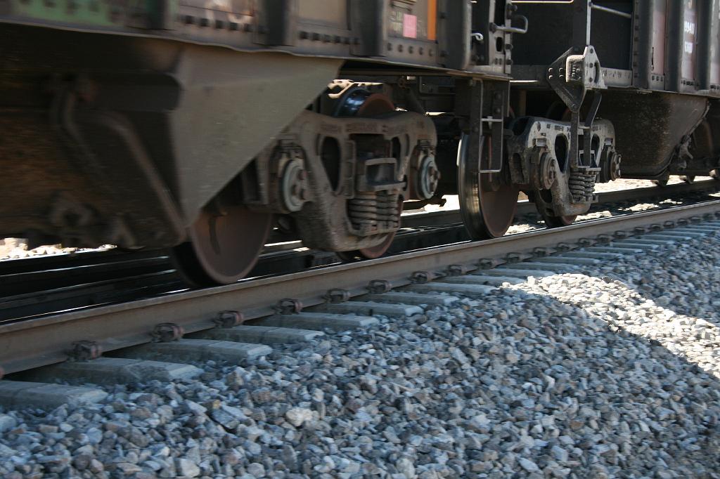 20081020 calico zzyzx 061.jpg - Afton Canyon - Train wheels